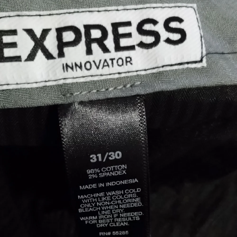 Express Innovator Charcoal Trousers Men's 31/30 Preppy Office Career